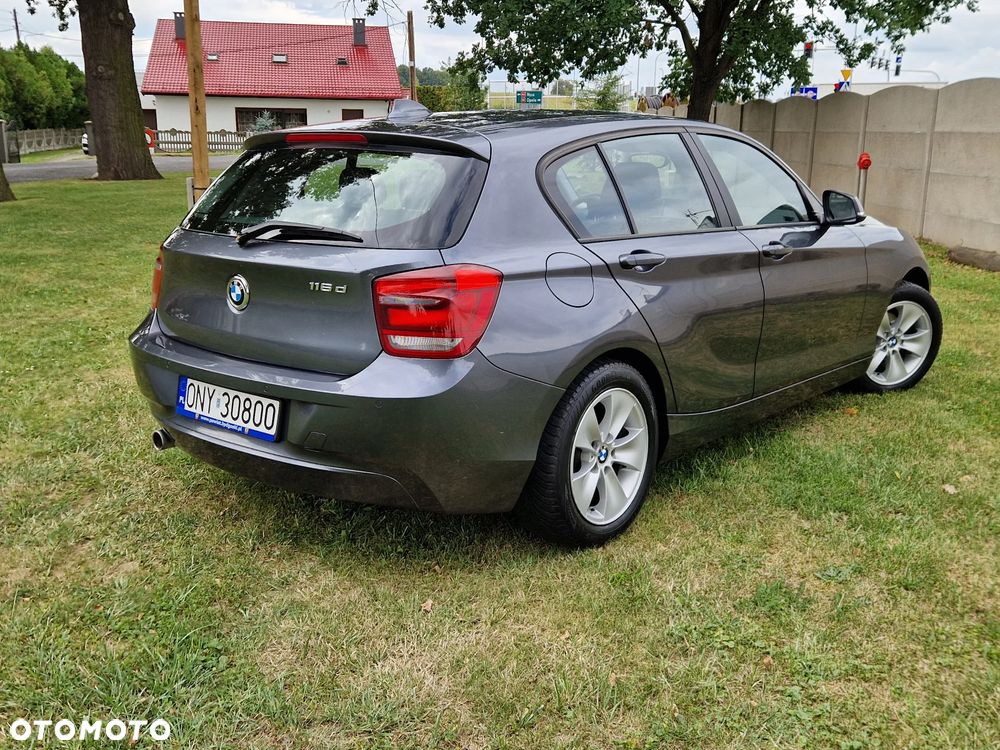 BMW Seria 1 116d EfficientDynamics - 28
