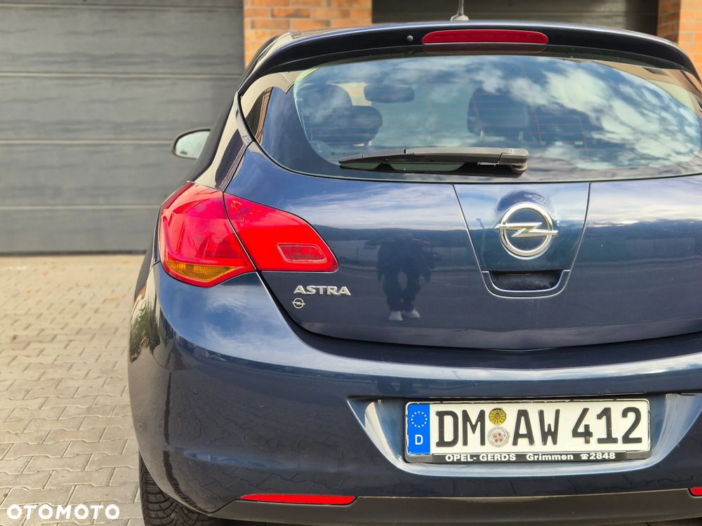 Opel Astra 1.6 Design Edition - 7