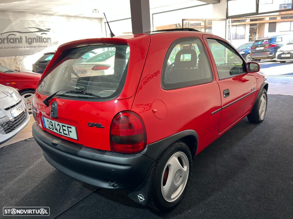 Opel Corsa 1.4 16V Sport - 9