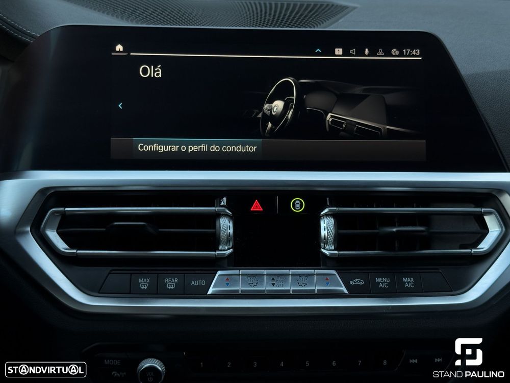 BMW 330 e Line Luxury Auto - 23