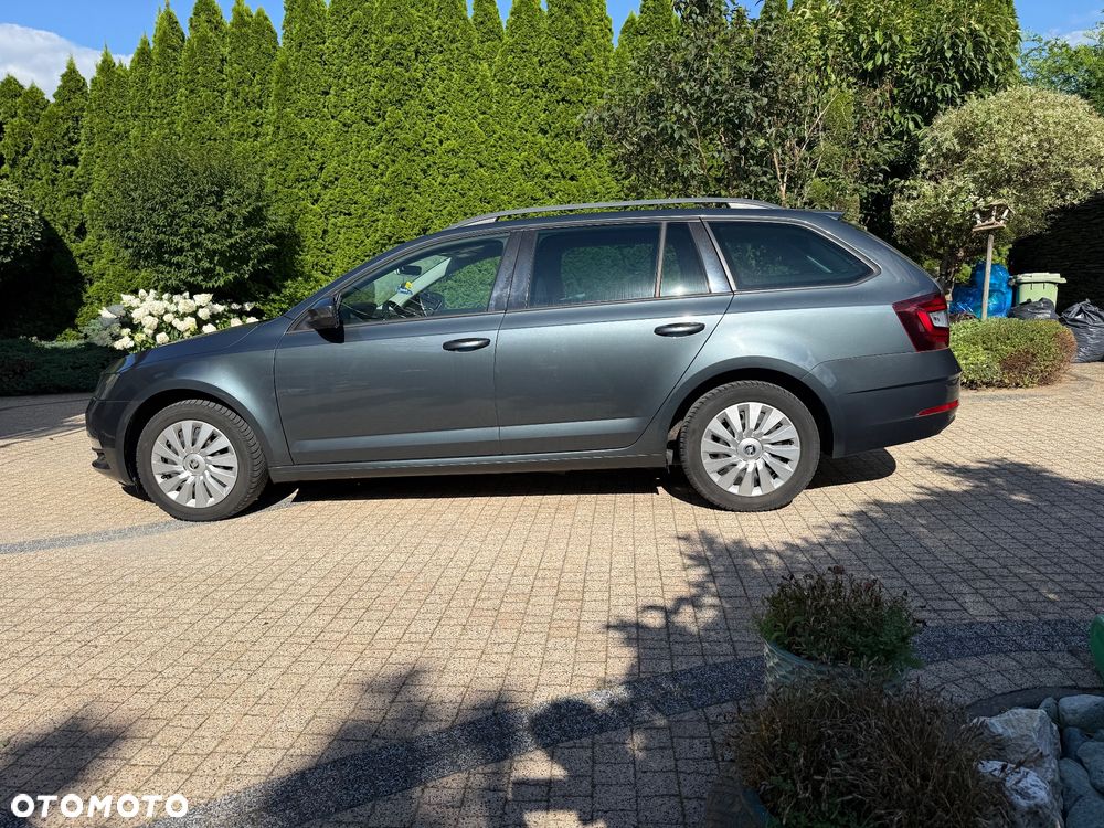 Skoda Octavia 2.0 TDI Premium Edition - 25