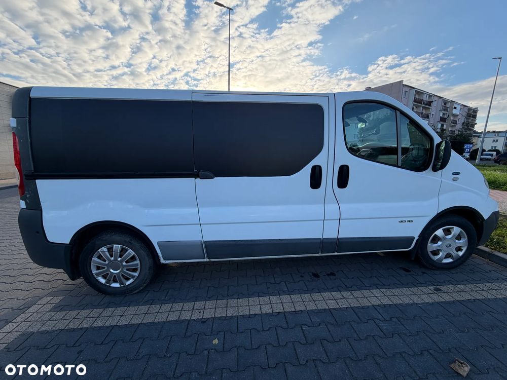 Renault TRAFIC - 7