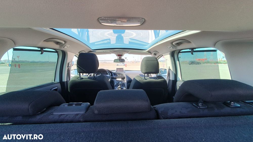 Peugeot 3008 2.0 HDI FAP Premium - 19