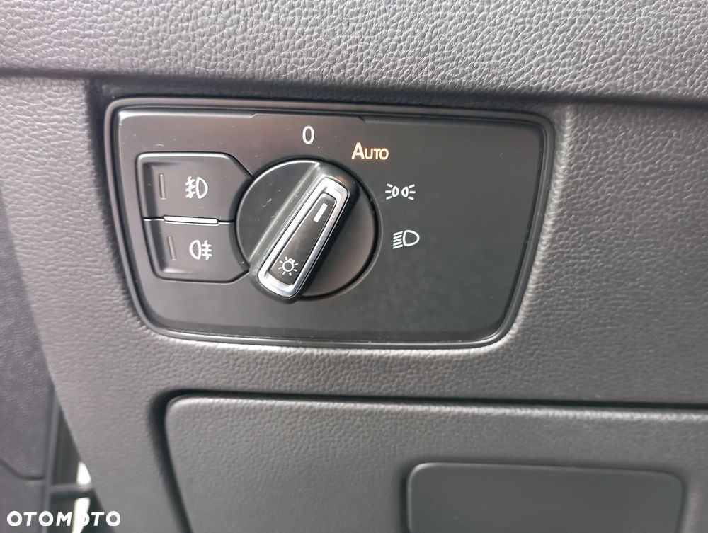Volkswagen Passat Variant 2.0 TDI SCR Business Plus DSG - 26