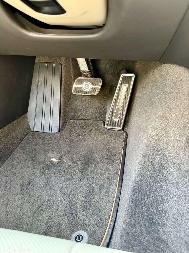 Bentley Continental V8 Mulliner - 18