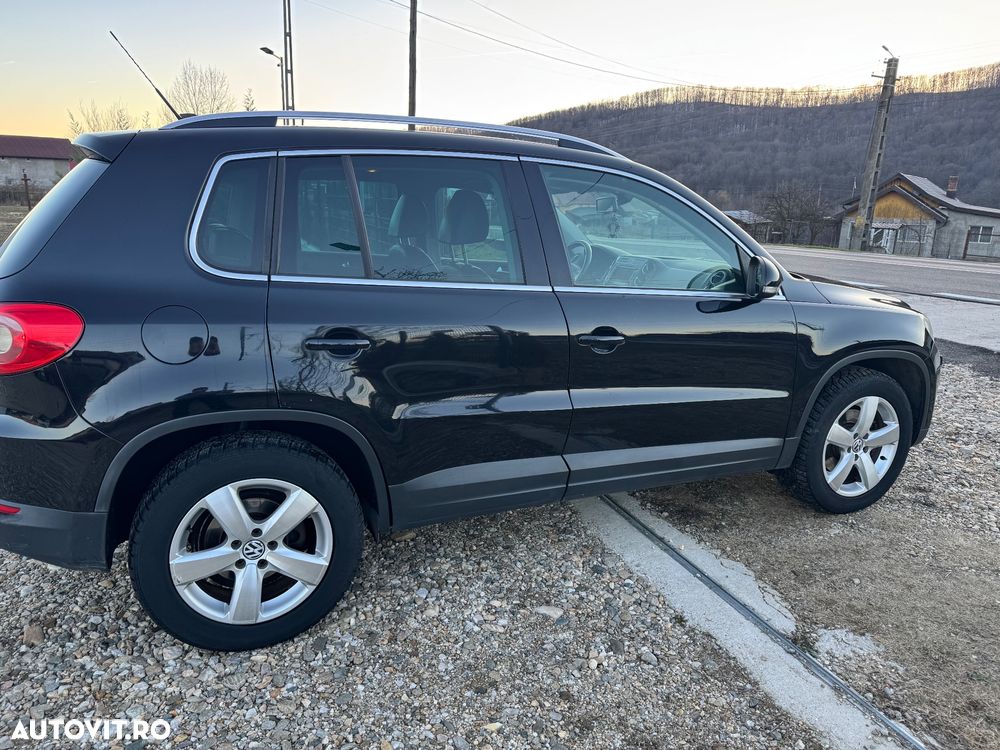 Volkswagen Tiguan 2.0 TDI DPF 4Motion BlueMotion Technology Exclusive - 22