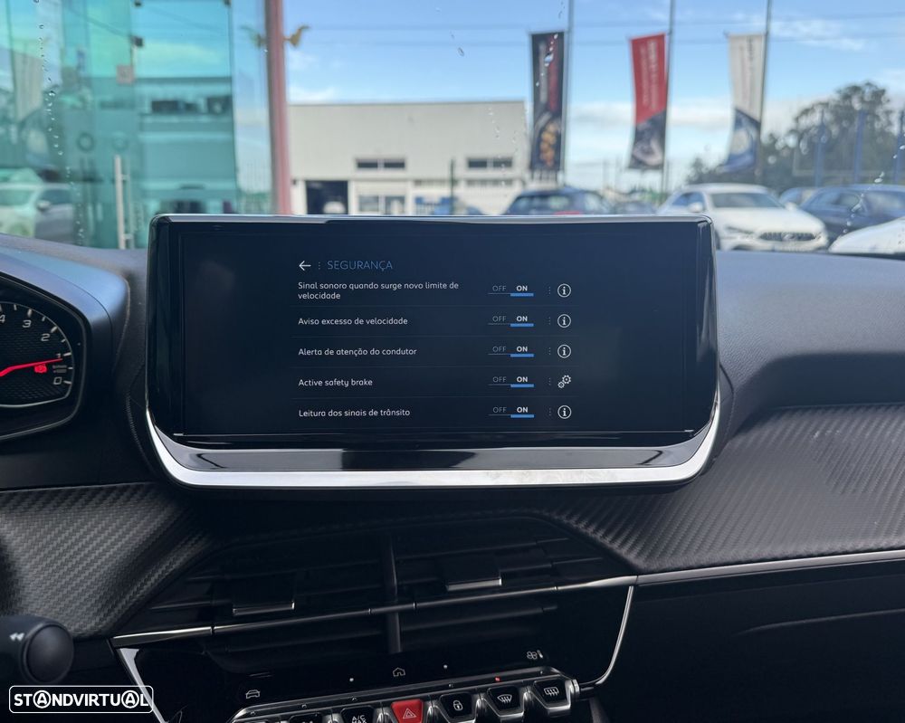 Peugeot 2008 1.2 PureTech Style - 20