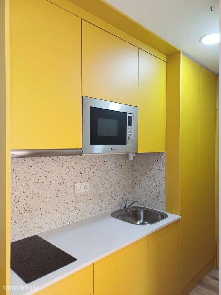 Estúdio - localizado em Montes Claros Coimbra - Grande imagem: 2/4