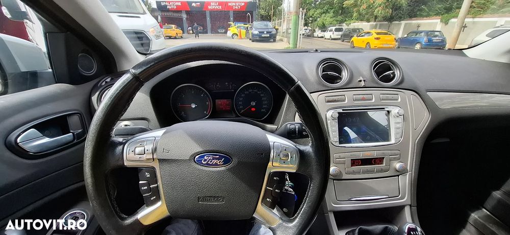 Ford Mondeo 1.8 TDCi Ambiente - 5