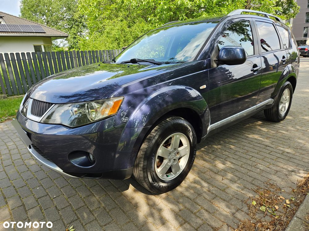 Mitsubishi Outlander - 3