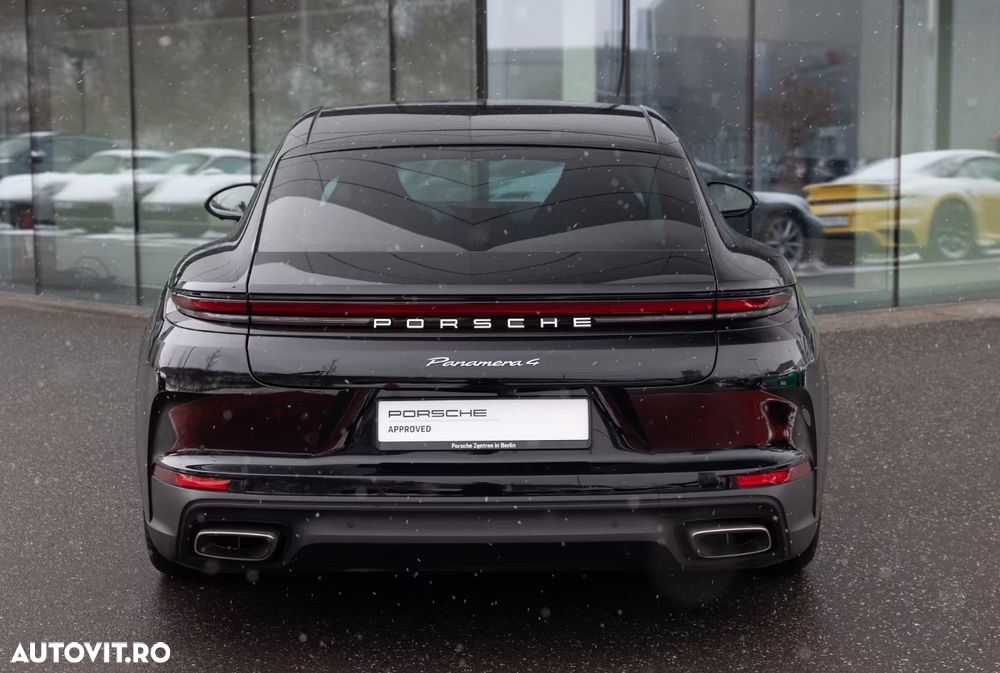 Porsche Panamera 4 - 8
