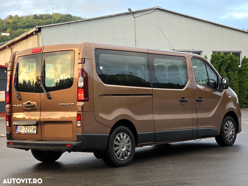 Renault Trafic Grand Passenger Expression - 2