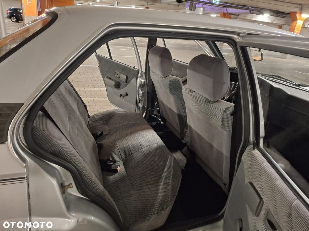 Opel Ascona 1.6 Exclusive - 5