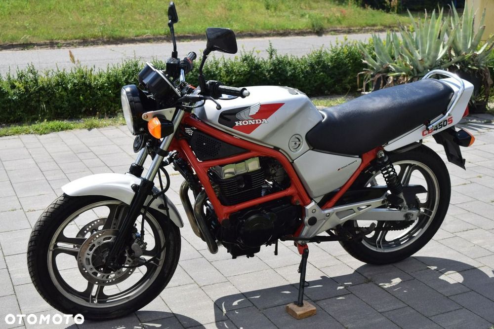 Honda CB - 4