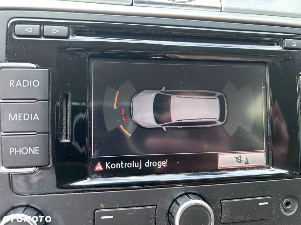 Volkswagen Passat 2.0 TDI BlueMotion Technology Highline - 29