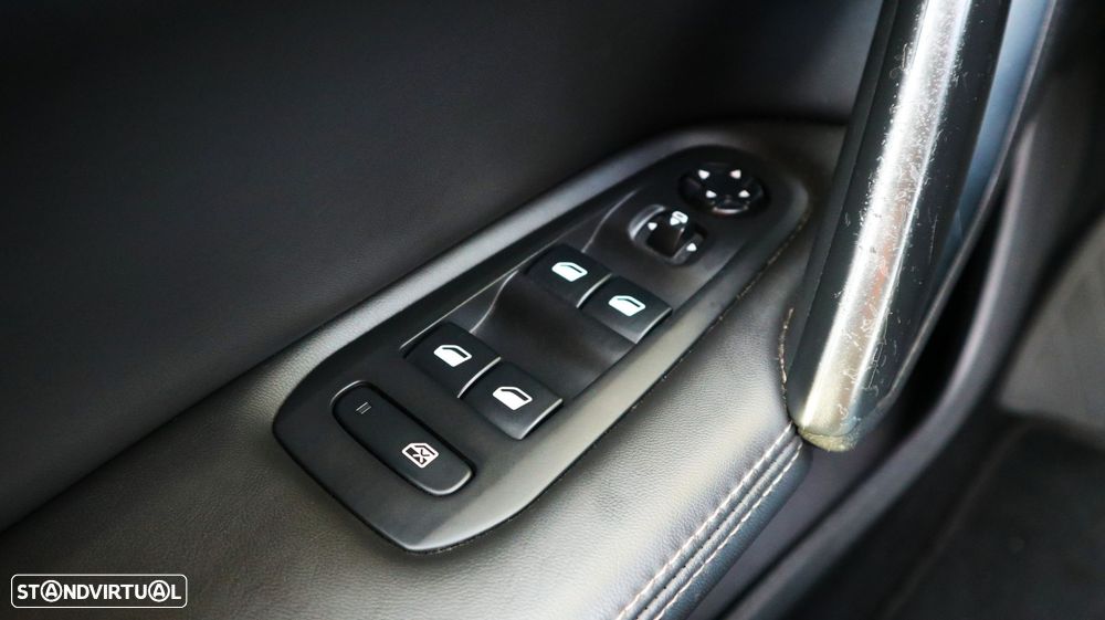 Peugeot 308 1.2 PureTech Allure EAT6 - 14