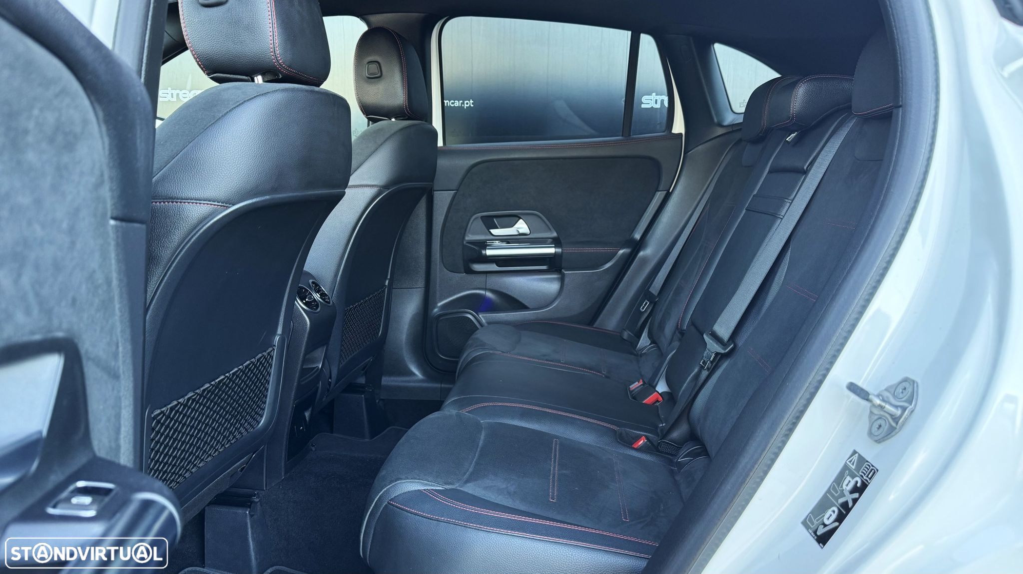 Mercedes-Benz GLA 250 e 8G-DCT AMG Line Advanced Plus - 33