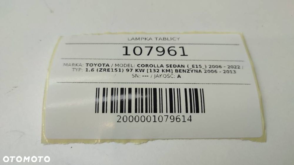 ŚWIATŁO LAMPKA STOP TOYOTA COROLLA E15 SEDAN 2011 - 4