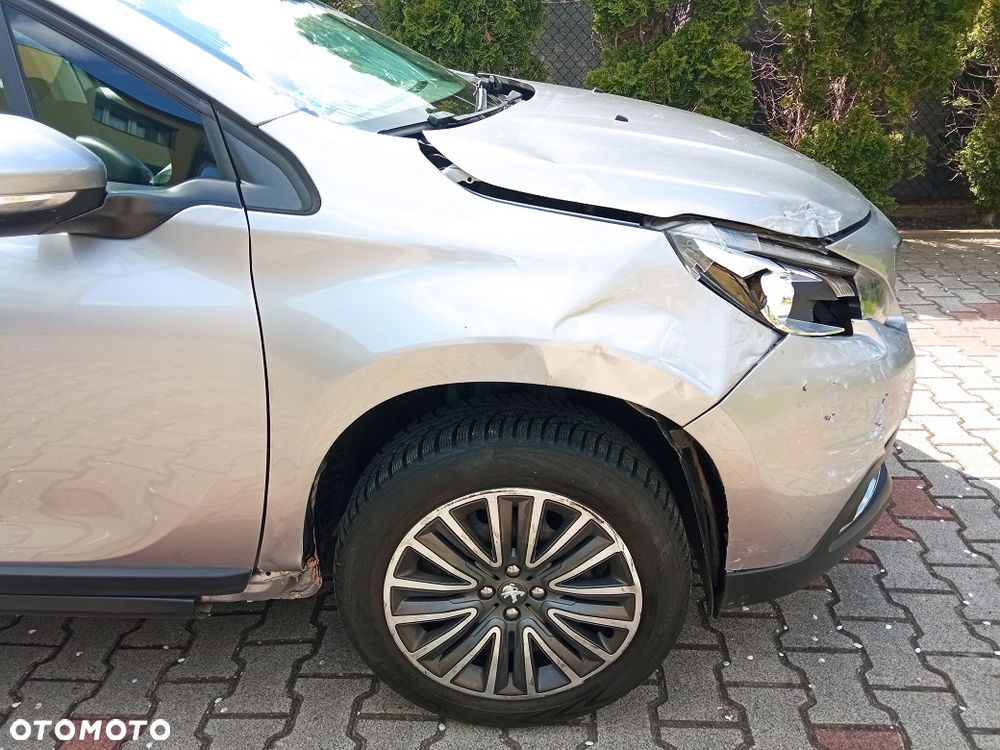 Peugeot 2008 1.2 Pure Tech GPF Active - 9