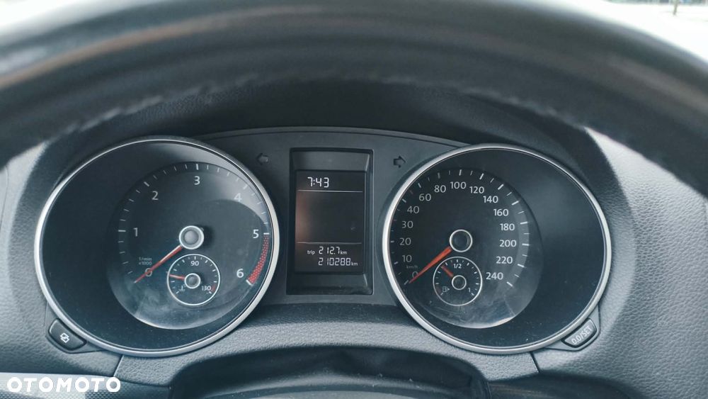 Volkswagen Golf 1.6 TDI DPF Comfortline - 2