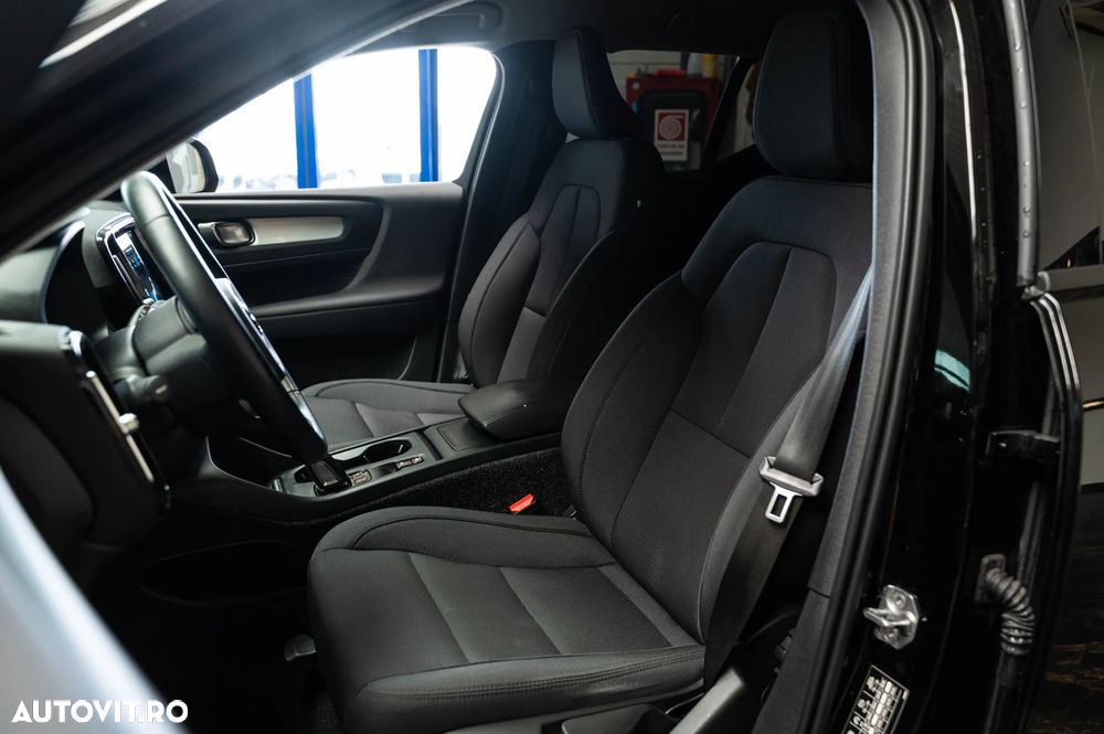 Volvo XC 40 T3 Geartronic Momentum - 5