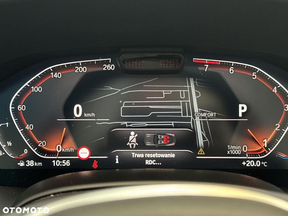 BMW Seria 8 840i - 18