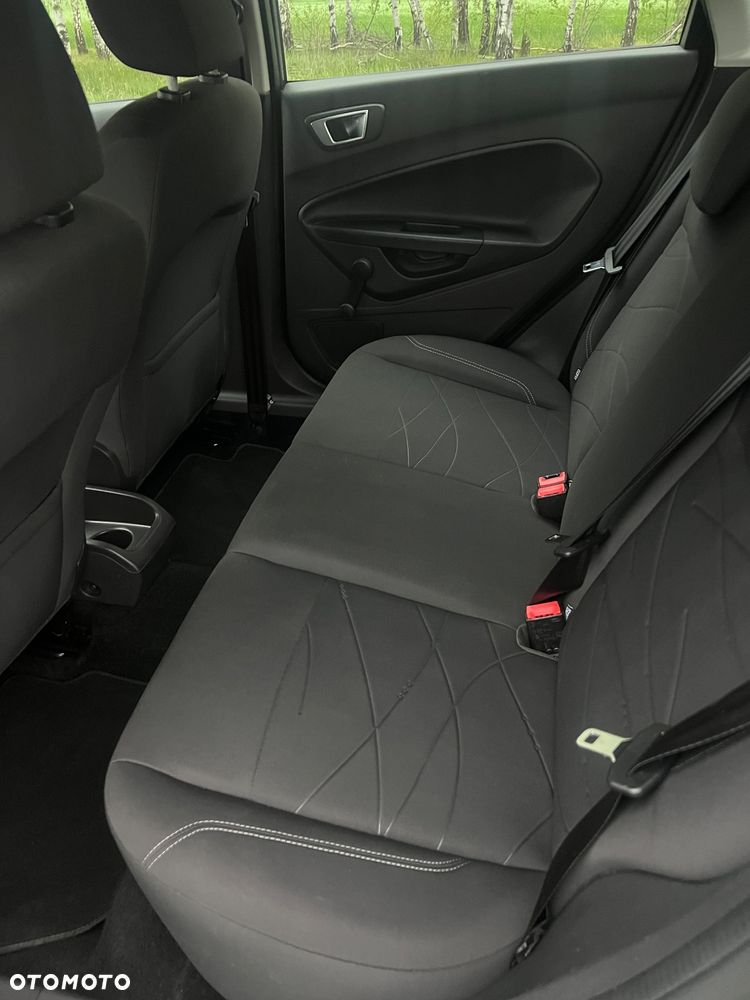 Ford Fiesta 1.0 Celebration - 6