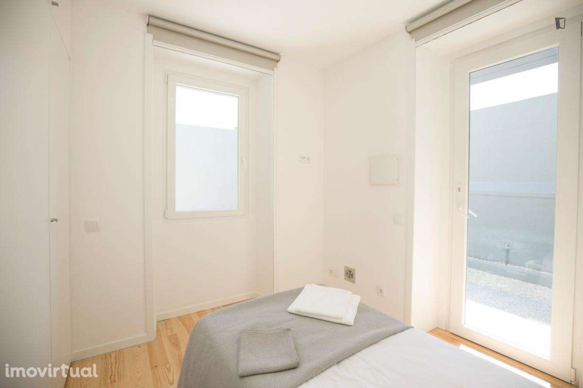 Quarto - localizado em Carcavelos Lisbon - Grande imagem: 4/50