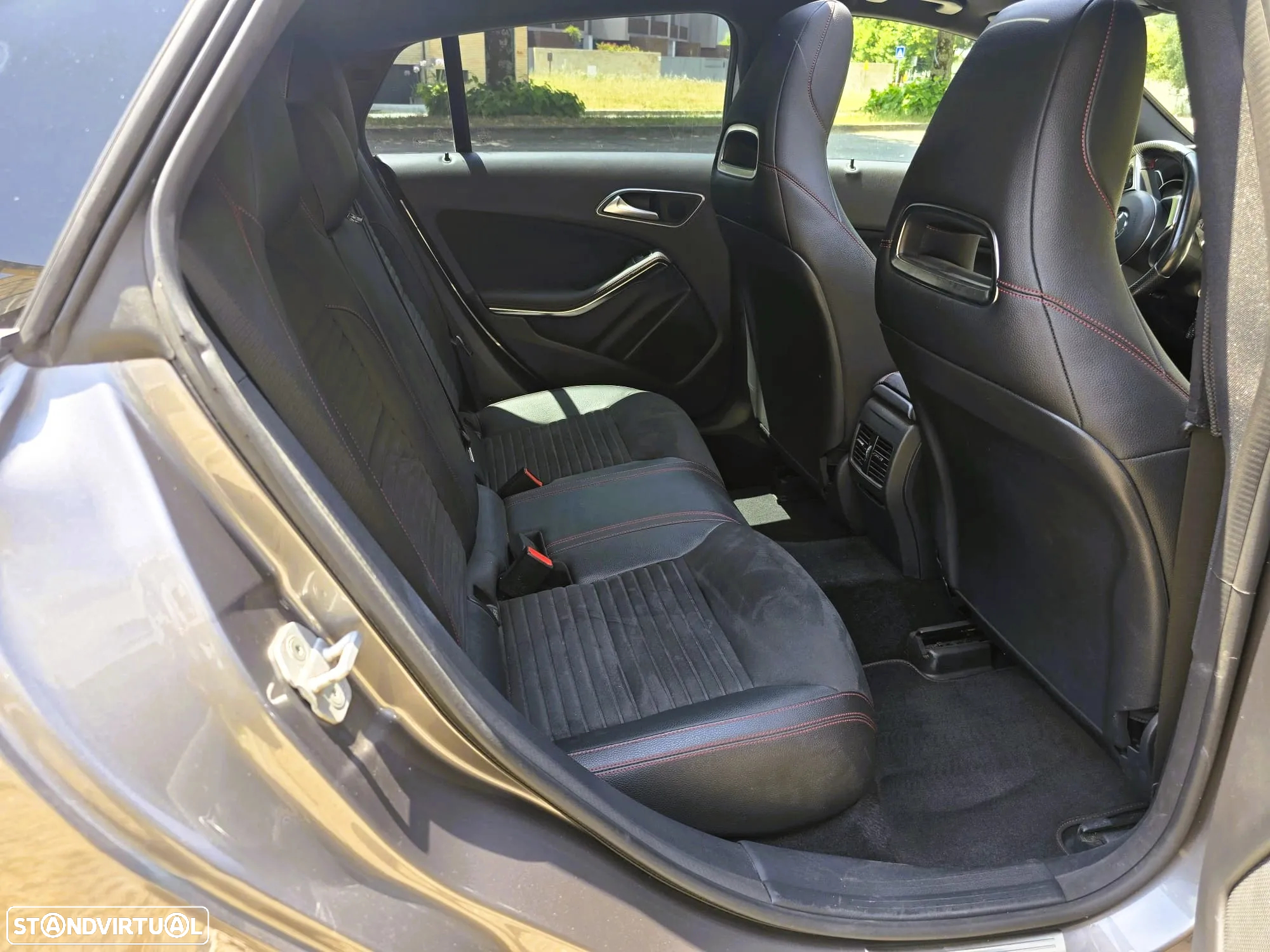 Mercedes-Benz CLA 200 d Shooting Brake AMG Line Aut. - 16