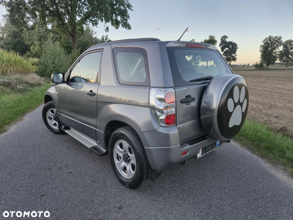 Suzuki Grand Vitara 1.6 Comfort - 26