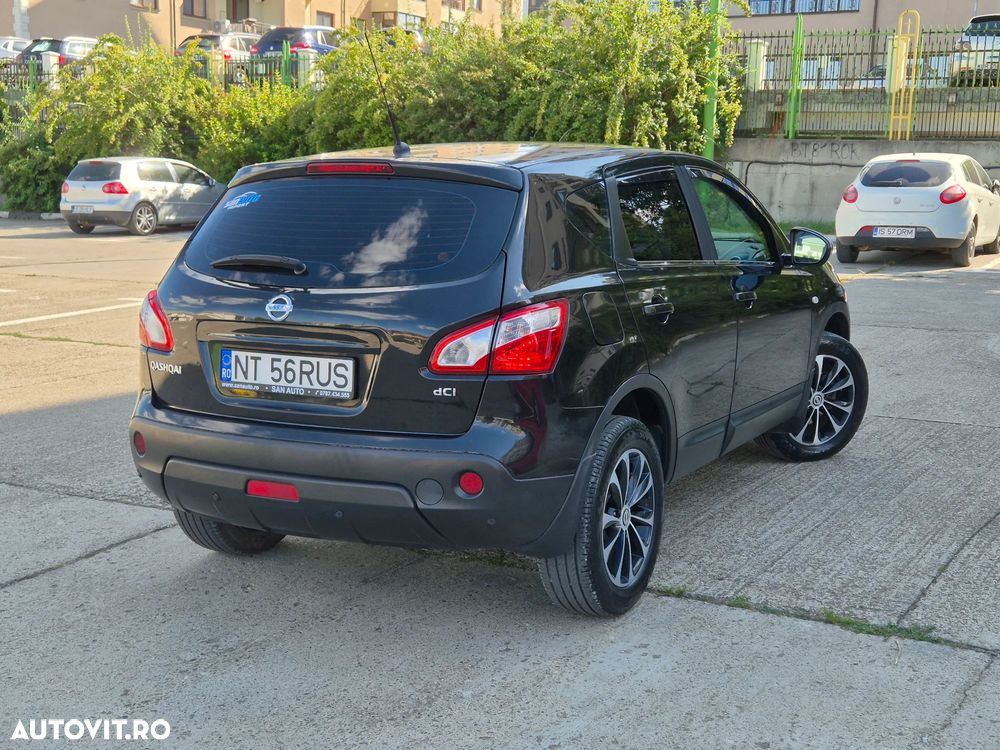 Nissan Qashqai 1.5 dCi DPF 360 - 4