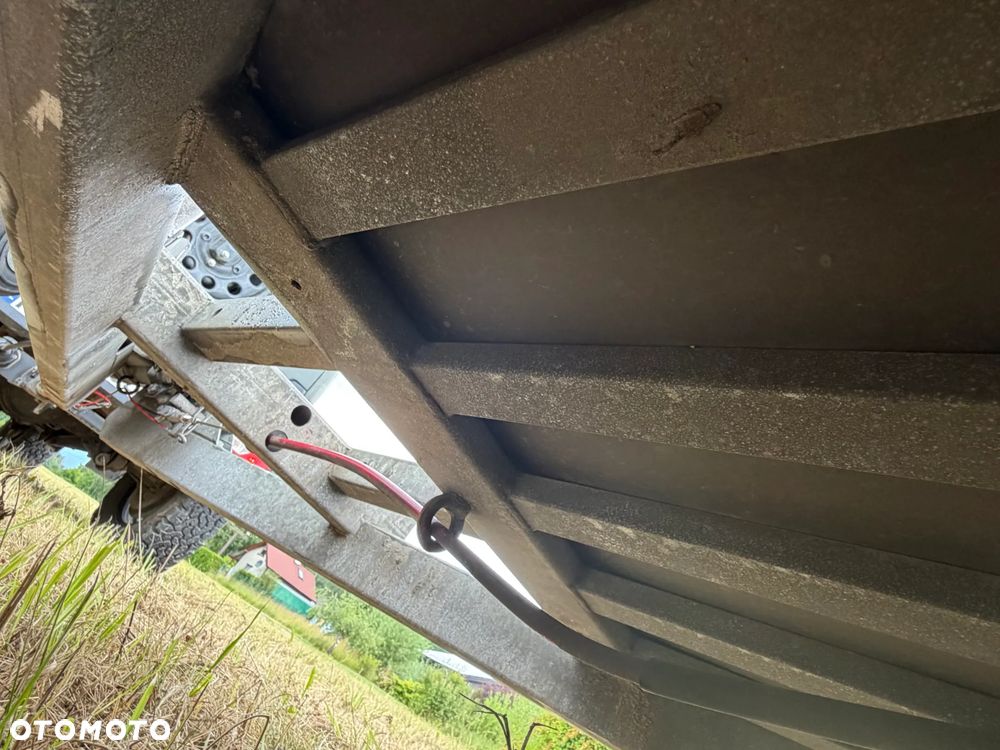 Inny Przyczepa Dwuosiowa Ciężarowa-LAWETA Do Koparek Maszyn Budowlanych. HULCO TERRAX-2 3001-LK.  NAJAZD Pełny Klapa z Bardzo mocnej konstrukcji. Lekki system otwierania najazdu jedną ręką! DMC 3000Kg! Jest To Laweta marki PREMIUM. Dwie ośie hamujące! Pełny ocynk. HULCO to Francuski Producent największy w Europie! Potężna jakość wykonania! Okazja Tanio. Laweta sprowadzona z Norwegii. Zero zużycia jak nówka sztuka! OKAZJA - 31
