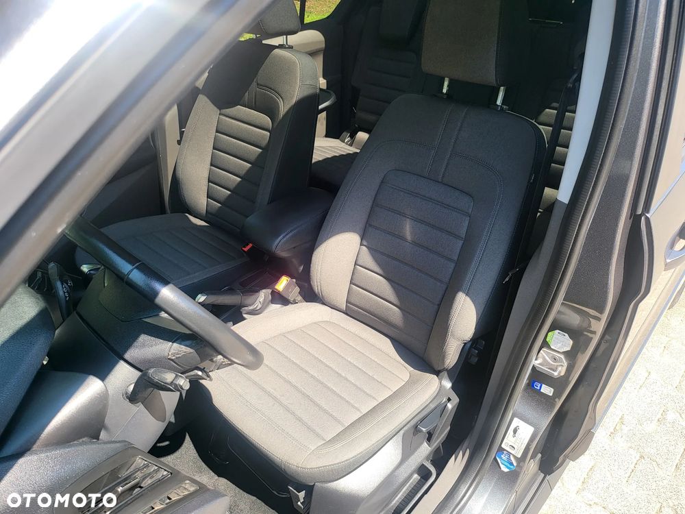 Ford Tourneo Connect Grand - 13