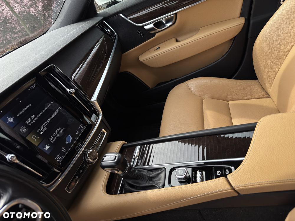 Volvo S90 T5 Geartronic Momentum Pro - 35