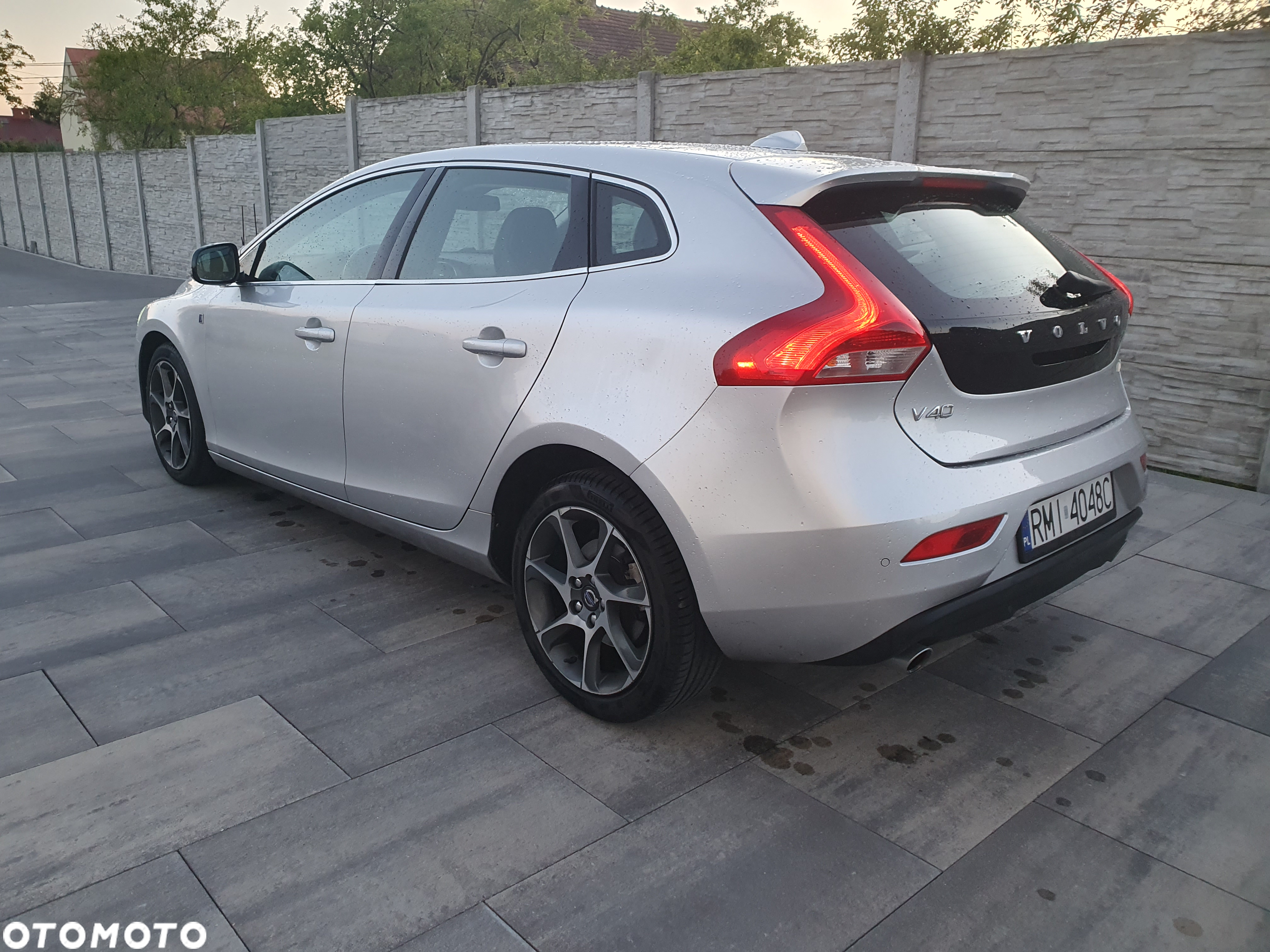 Volvo V40 D4 Drive-E Ocean Race - 4