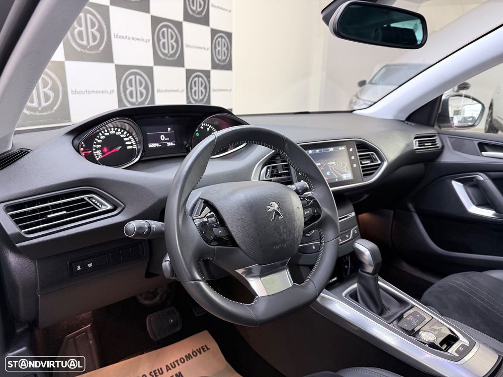 Peugeot 308 PureTech 130 GPF EAT8 Stop & Start Allure - 5