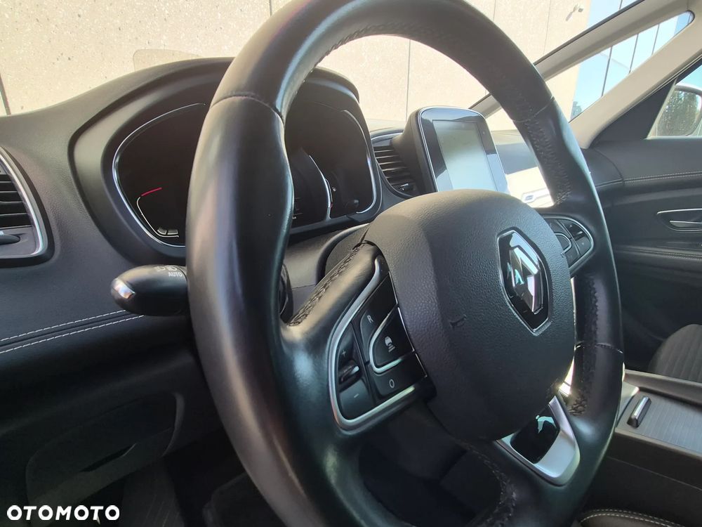 Renault Scenic - 11