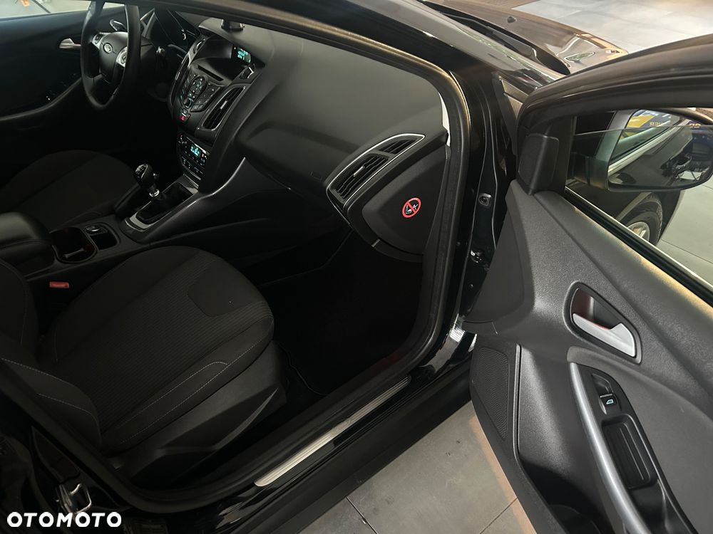 Ford Focus 1.6 TDCi DPF Start-Stopp-System Business - 26