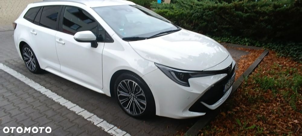 Toyota Corolla 2.0 Hybrid Comfort - 2