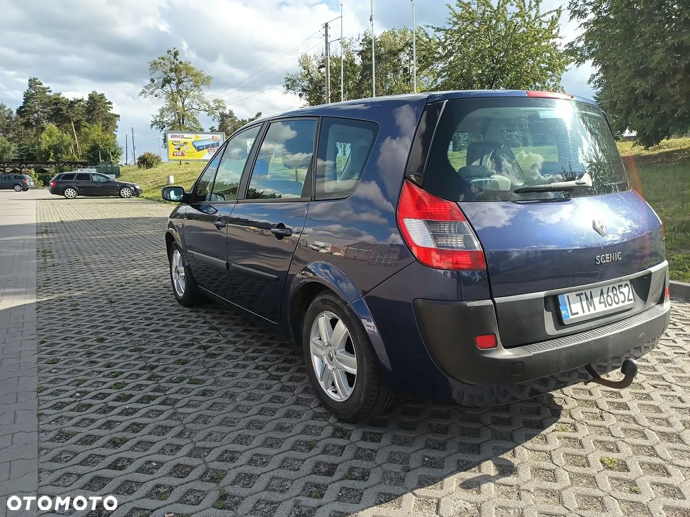 Renault Grand Scenic - 8