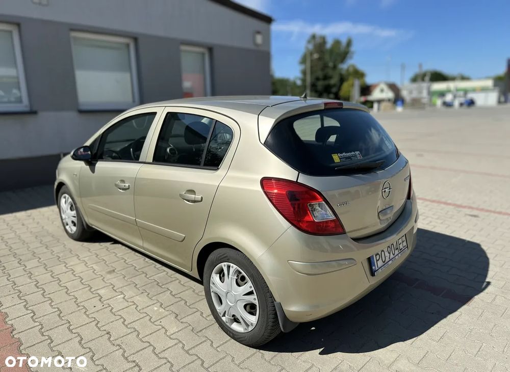 Opel Corsa 1.2 16V Enjoy - 4
