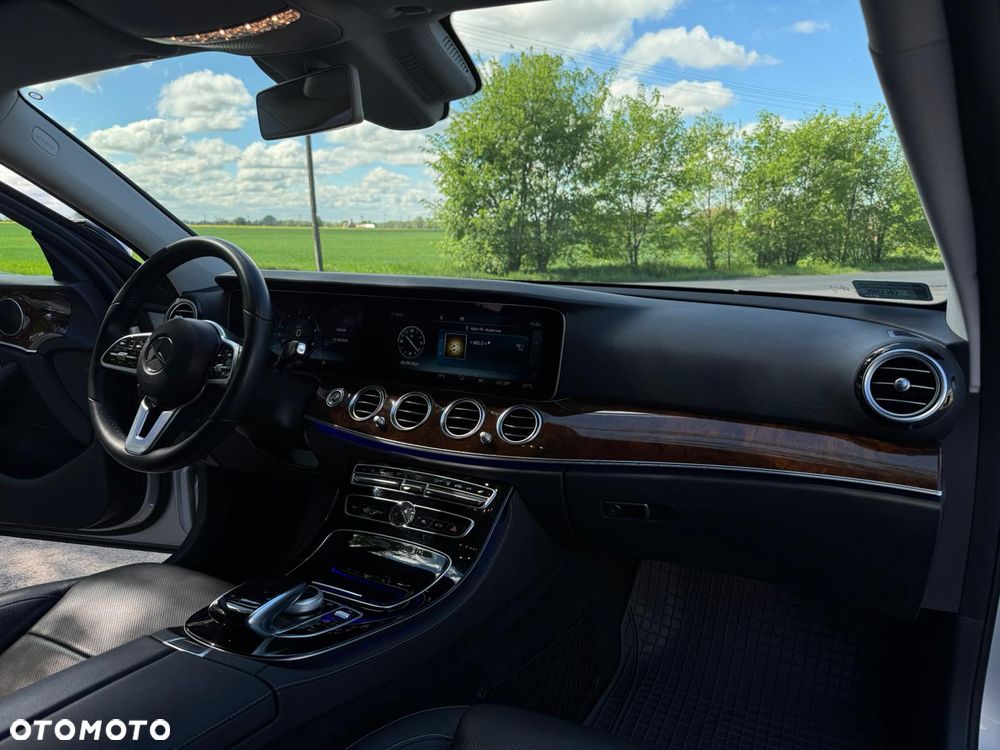 Mercedes-Benz Klasa E 400 d 4Matic 9G-TRONIC Exclusive - 9