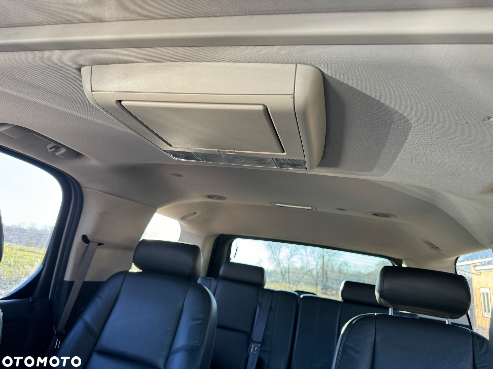 Cadillac Escalade - 6
