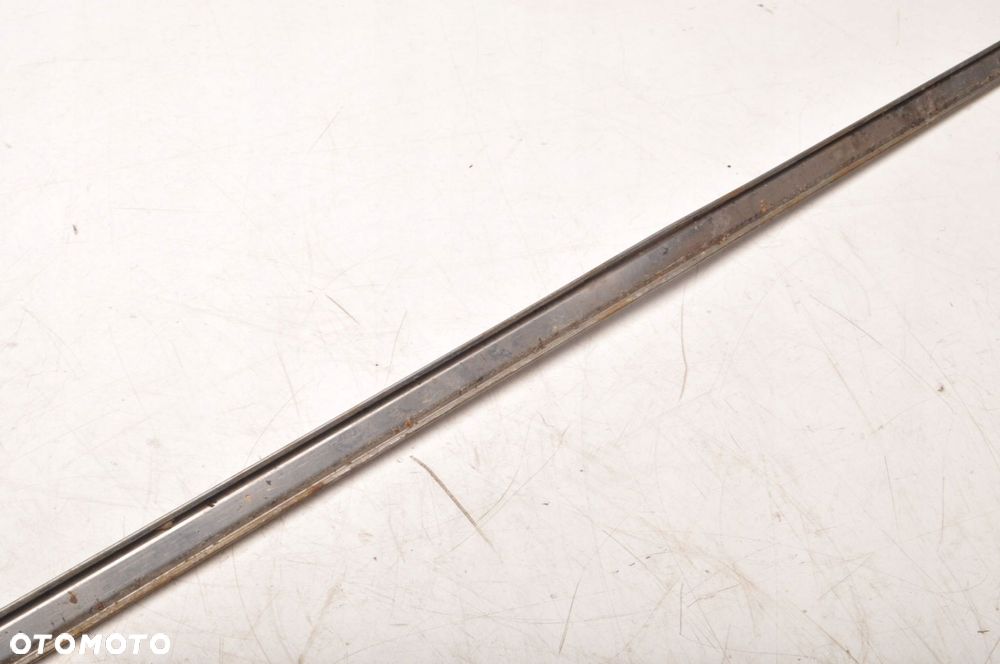 FORD GRANADA I GXL LISTWA BŁOTNIKA PRAWY PRZÓD 73R - 6