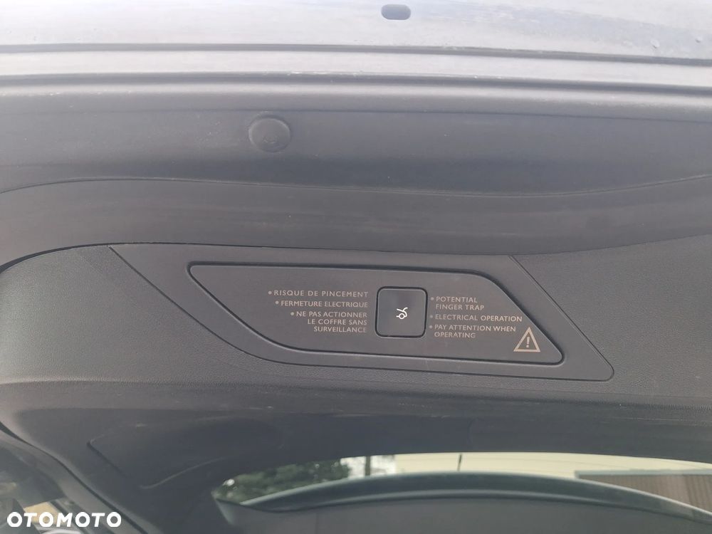 Citroën C4 Grand Picasso 2.0 HDi FAP Exclusive - 23