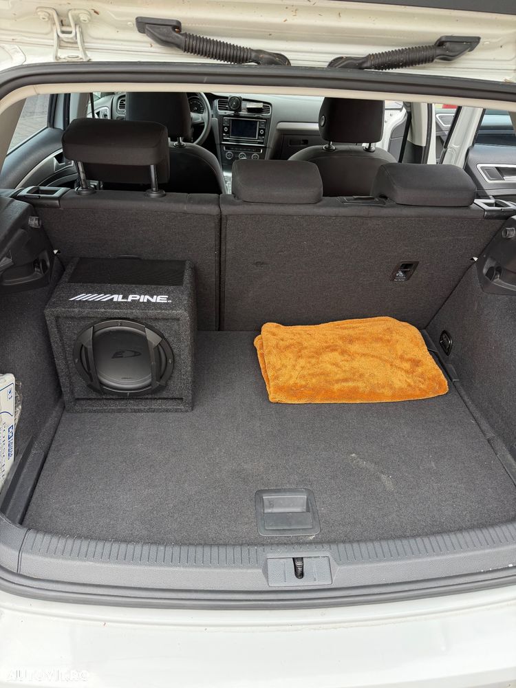 Volkswagen Golf 1.0 TSI Comfortline - 9