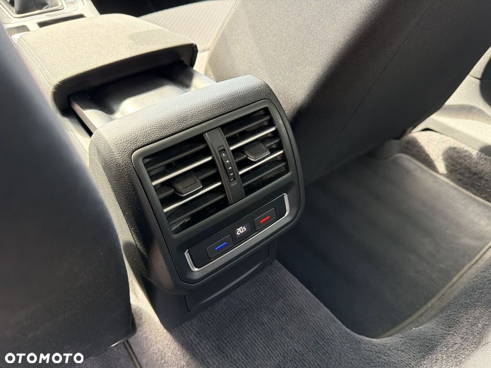 Volkswagen Passat 2.0 TDI SCR Trendline - 36