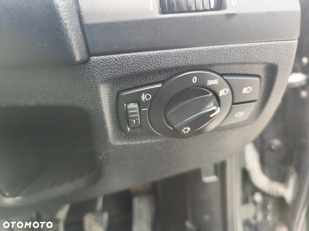 BMW Seria 1 - 23