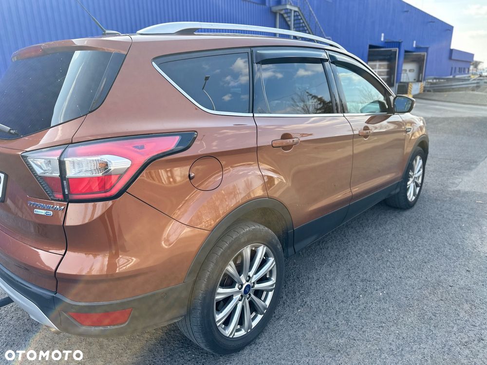 Ford Escape 2.0 EcoBoost AWD Titanium - 3
