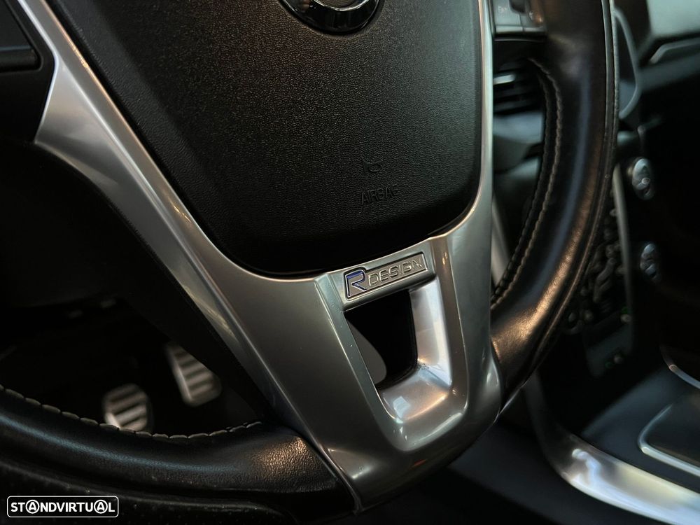 Volvo V40 2.0 D2 R-Design - 33